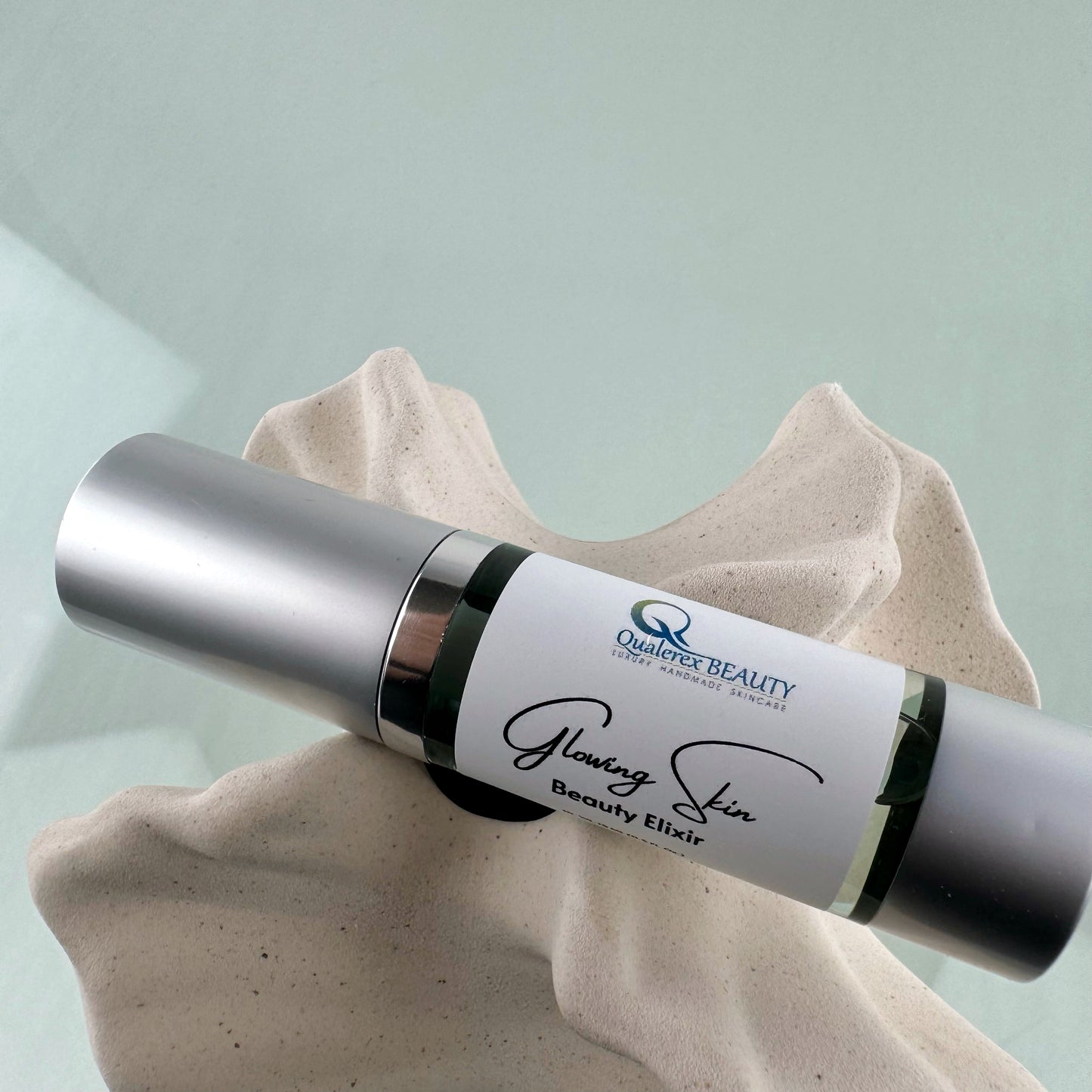 Glowing Skin Beauty Elixir – Illuminating Facial Oil with Antioxidants and Botanical Extracts for Soft, Radiant Skin